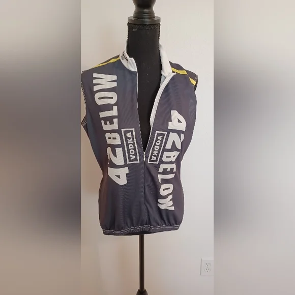 Women's sleeveless cycling jersey - Picture 2 of 4